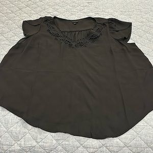 EUC Torrid Black Short Sleeve Shirt